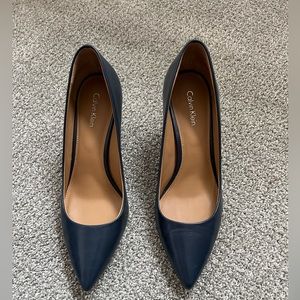 Calvin Klein Navy Pumps